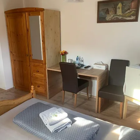 Formanka Gæstehus Splzov